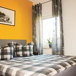 1 Bedroom Gorgeous In
